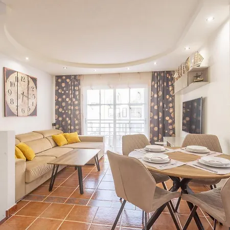 Aqua Vista 2 Bed Penthouse With Great Views Daire