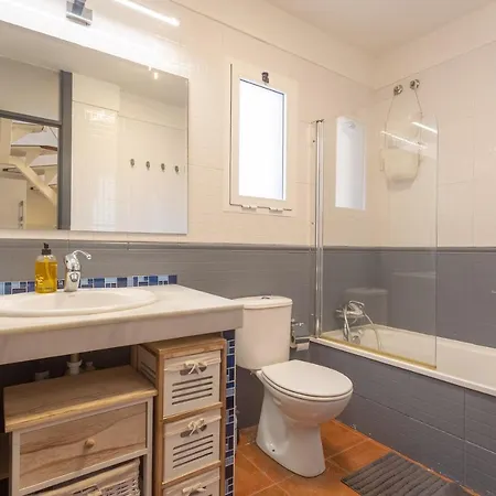 Daire Aqua Vista 2 Bed Penthouse With Great Views *