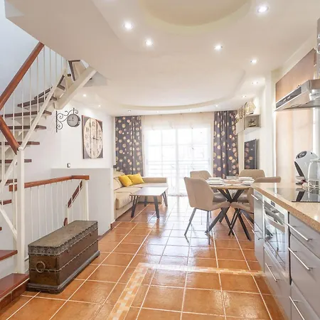 Aqua Vista 2 Bed Penthouse With Great Views קיאו סלבאחה