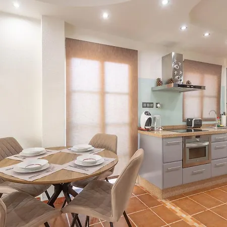 Aqua Vista 2 Bed Penthouse With Great Views * Callao Salvaje